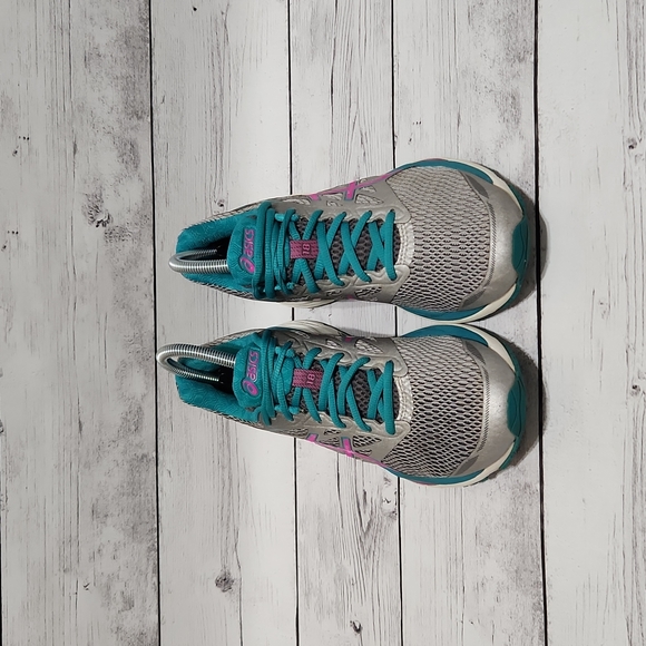 Asics Womens Gel-Cumulus 18 running shoe size 9.5 - Picture 2 of 8